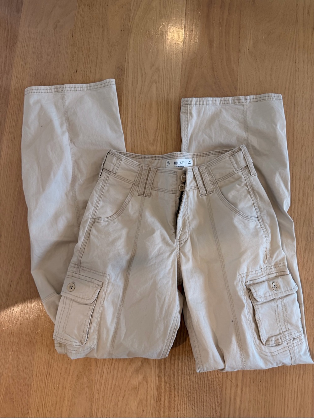 Hollister Light Khaki Cargo Pants